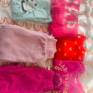 Bundle of GAP 6 piece cozy clothes(5T)